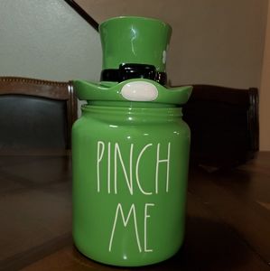 Rae dunn pinch me canister